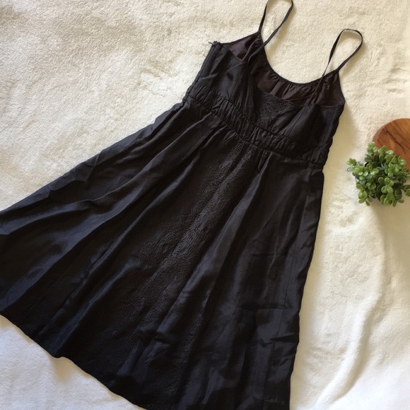 Banana Republic • LBD silk - Picture 3 of 7